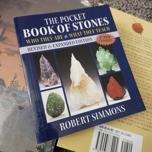 The Pocket Book of Stones - Picture 1 of 8